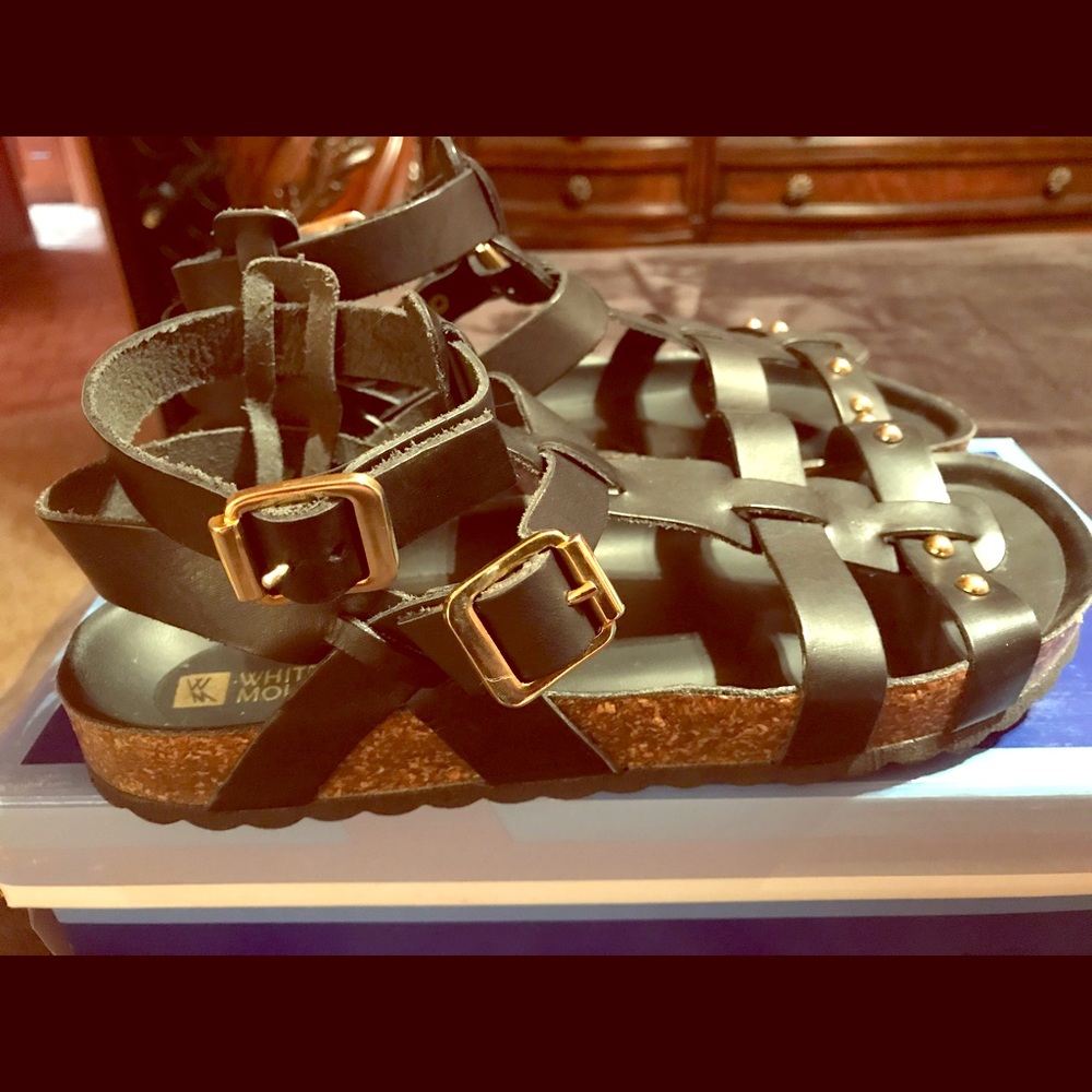 Women’s sandals